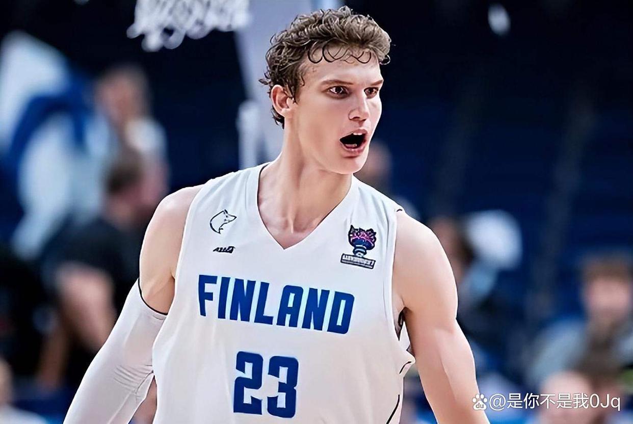 雷竞技官方网站 -包含国际比赛日欧篮联传出新动向，菲尼克斯太阳手感冰凉，管理层表态——目标明确，年轻球员得到机会的词条