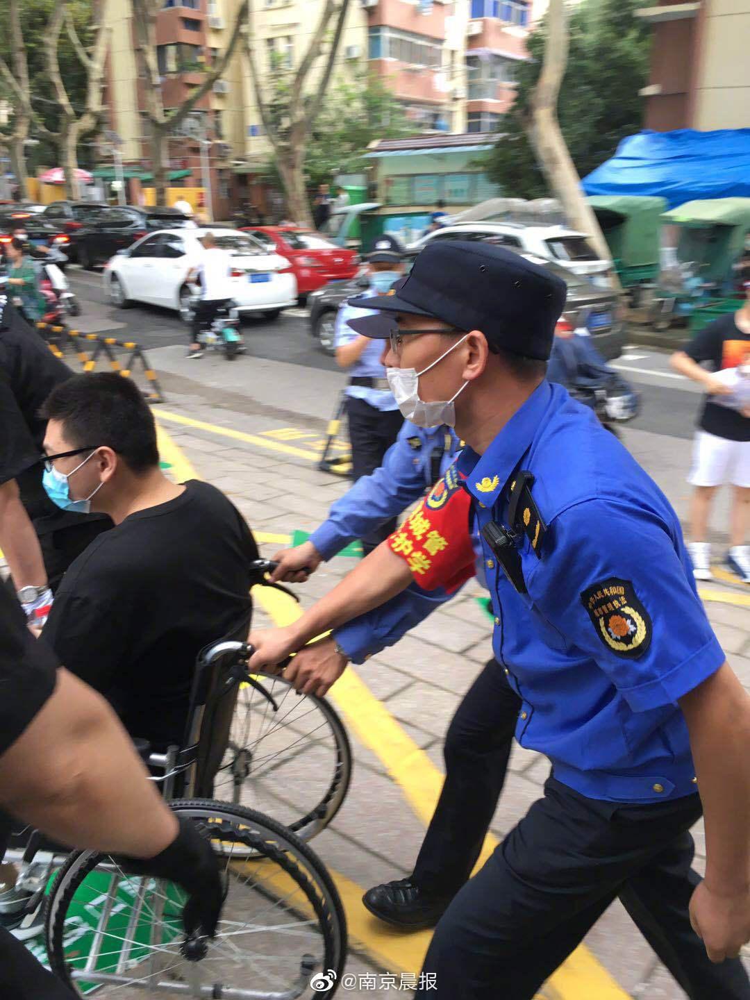 雷竞技在线登录 -窗口期全明星赛传出新动向，本菲卡伤情更新，管理层表态——引发热议，临场指挥获称赞的简单介绍